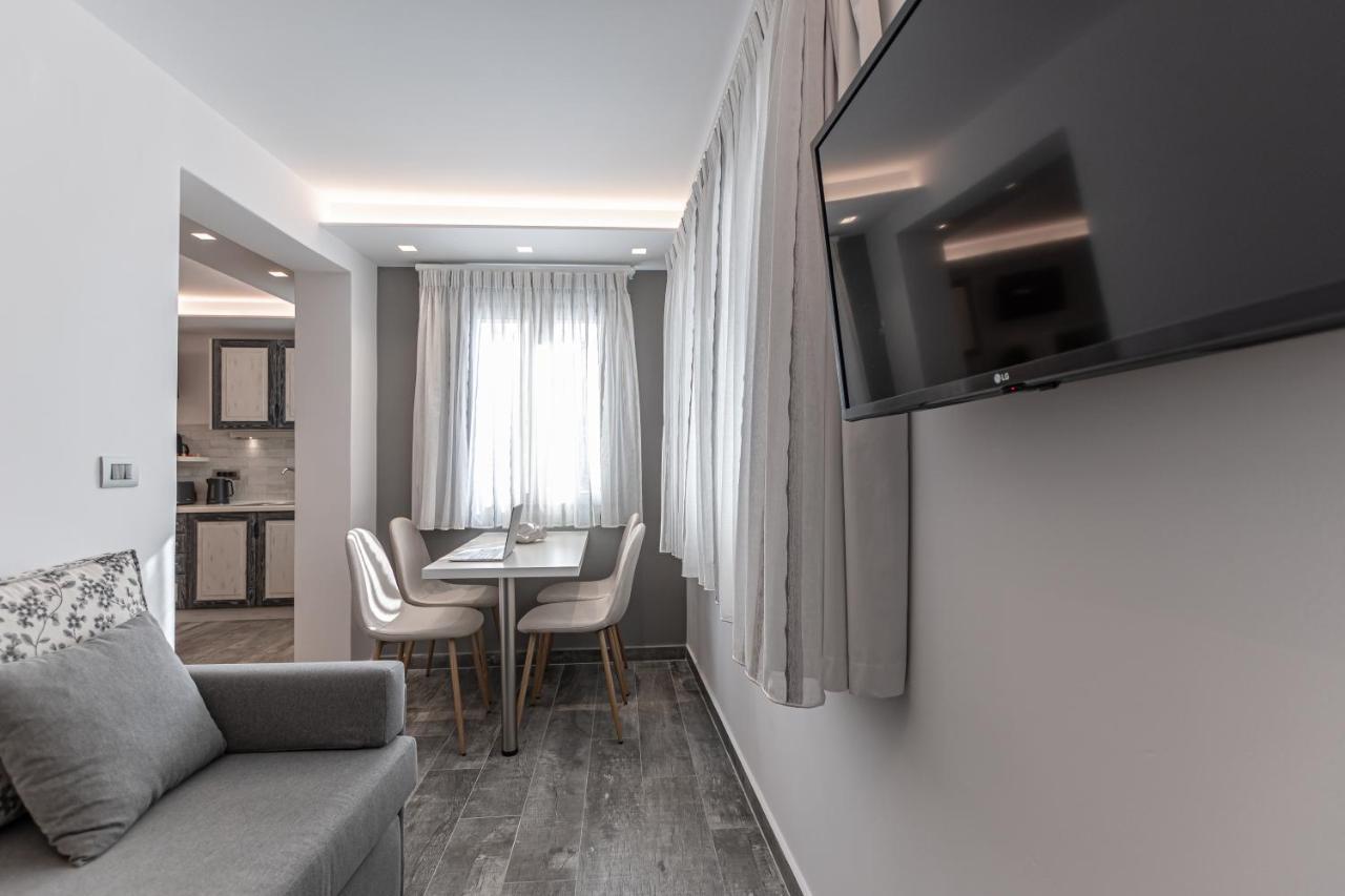 Mariet Naxos Spa & Suites Naxos City ภายนอก รูปภาพ